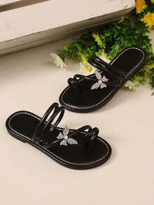 1 par de sandálias pretas da moda para bebês/meninas, tira de PU de cor sólida com fivela de strass colorido brilhante, decoração de borboleta, bico aberto, sola plana, confortável e luxuosa, adequada para uso casual diário, festas, viagens, primavera/verão - Preto - Ver 4