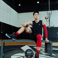 XTEP Conjunto de traje de baloncesto para hombres, nuevo conjunto deportivo de verano para competición de baloncesto para hombres, conjunto holgado para hombres 879229820246 - negro - Ver 7