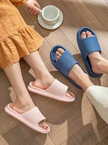 1 par de zapatillas de interior de EVA, zapatillas de hombre, zapatillas antideslizantes de mujer para el baño, para viajes de negocios en hotel, zapatillas ligeras, chanclas, zapatillas de baño, cómodas zapatillas antideslizantes de suela blanda para uso casual al aire libre en la playa, zapatos multiusos, zapatillas antideslizantes y silenciosas de suela gruesa, zapatillas de hogar de suela blanda y suave, resistentes al desgaste y al olor, adecuadas para baños y dormitorios durante la temporada de vuelta al colegio.