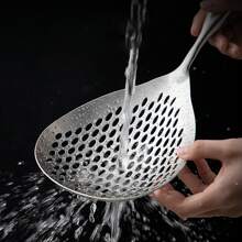 1 Piece 304 Stainless Steel Strainer Spoon, Large Size Oil Fryer Spoon, Integrated Kitchen Cooking Slotted Spoon For Pasta, Kitchen Gadgets, Dumpling Strainer