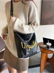 Personalizowana torba listonoszka w stylu retro z szerokim paskiem i personalizowanym imieniem, personalizowany proces haftu, damska torba na ramię, modna torebka, modny wzór motyla, idealny wybór na zakupy w czasie wolnym, a także wyjątkowy prezent świąteczny, prezent z okazji ukończenia szkoły, prezent na Dzień Matki i prezent do ręki.