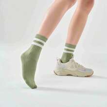 XTEP Calcetines largos planos (Juego de tres pares) Calcetines de mujer de primavera Versátiles blancos transpirables de altura media 876438730041