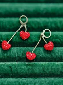 2025 Spring/Summer New Luxury-Feel Red Heart-Shaped Earrings, Popular Fashion Earrings