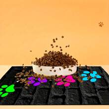 1pc Paw Print Pad, Dog & Cat Small Animal Feeding Mat, Durable Non-Slip, Water Absorbent & Stain-Resistant, Ideal For Cats - Pet Food &Water Bowl Placemat For Home Decor, Kitchen Floor Mats, Pet Accessories, Ideal For Pets - Multicolor - View 4