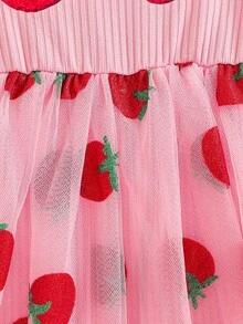 新生女婴可爱草莓主题连衣裙，春夏新品，适合新生婴儿，适合春秋户外玩耍或日常穿着，百搭舒适可爱的服装 - 淺粉色 - 查看 5