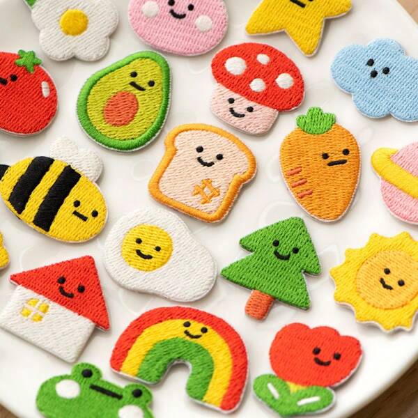 Cute Cartoon Colorful Icon Embroidered Cloth Patch, Ironing Sticker, Sewing Patch, For Clothes, Pants, Bags, Scarves, Hats, Jackets, T-Shirts, Decorative Sticker, DIY Phone Cases, Notebooks, Bags, Self-Adhesive