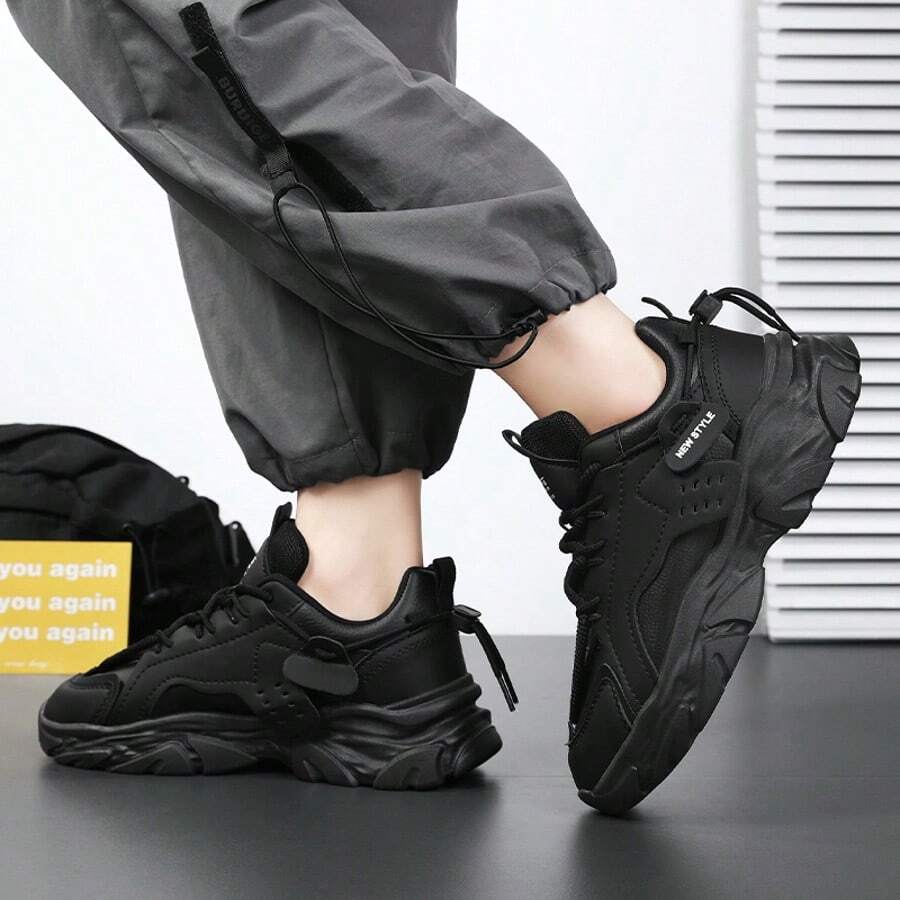 透气纯色运动鞋 / 轻便运动鞋 / 时尚休闲鞋 / 软底厚底运动鞋 / 平跟男鞋 / 男士鞋 / 增高鞋 / 毕业季慢跑鞋 / 步行鞋，春/秋季