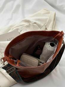 Personalizowana torba listonoszka w stylu retro z szerokim paskiem i personalizowanym imieniem, personalizowany proces haftu, damska torba na ramię, modna torebka, modny wzór motyla, idealny wybór na zakupy w czasie wolnym, a także wyjątkowy prezent świąteczny, prezent z okazji ukończenia szkoły, prezent na Dzień Matki i prezent do ręki.