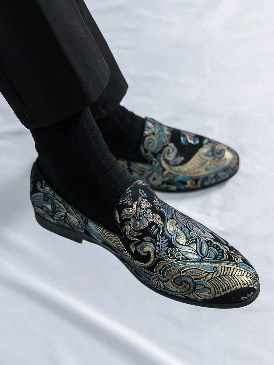 Men's Spring/Summer New Pointed Toe Formal Dress Shoes, Casual Embroidered Fashion Loafers, Slip-On - Blue - View 1