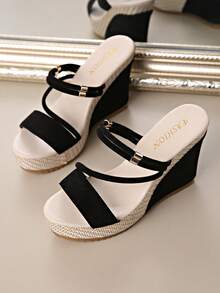 [优雅 | 厚底鞋] 黑色绒面革优雅女士厚底鞋 | 踝带，透气绒面革，四季皆宜，独特的方头设计，时尚厚底厚底凉鞋 - 黑色 - 查看 3