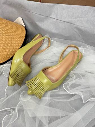 New Women Flat Shoes With Tassel Design & Ankle Strap, Suitable For All Seasons, Elegant & Gorgeous Lady Shoes