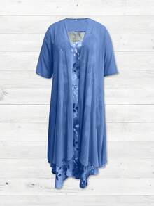 春夏大码女式优雅印花无袖V领连衣裙搭配七分袖薄纱开衫两件套，完美适用于浪漫婚礼、新年装扮、休闲外出（如散步、喝咖啡）等场合。