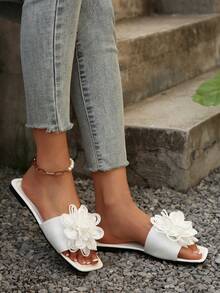 2025 New Wedding Ceremony Beach Wear Ladies Fashionable Bowknot Strap Flat Non-Slip Sandals