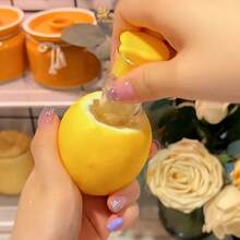 1pc Plastic Manual Citrus Juicer, Mini Lemon Juicer, Orange Press, Kiwi Fruit Easy Juicer, Preservative, Kitchen Tool Accessory