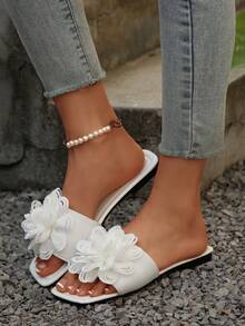 2025 New Wedding Ceremony Beach Wear Ladies Fashionable Bowknot Strap Flat Non-Slip Sandals