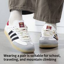 Adidas 阿迪达斯 Samba OG 男女通用运动鞋，皮革鞋面搭配绒面革饰边，舒适轻便的低帮系带休闲鞋，适合日常穿着和户外活动。 - 白/黑色/栗紅 - 查看 2