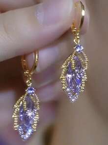 2 Pairs Luxury Fully Rhinestone Glitter Leaf Design Earrings, Exquisite Ear Hoops For High-End Style, Face Slimming Earrings - Violet Purple - View 1