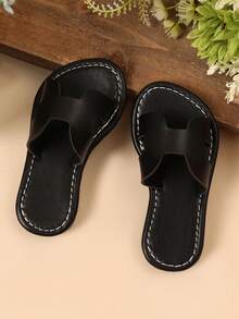 1 双黑色幼儿/儿童平底凉鞋，纯色 PU 材质圆头露趾防滑舒适奢华可爱罗马家居拖鞋，适合男婴/女婴休闲、派对、旅行，2025 年春夏