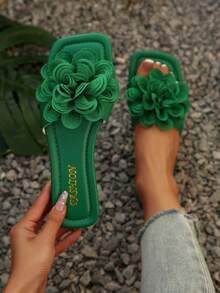 European & American Style Plus Size Women Comfy Simple Strap Large Flower Square Toe Flat Slide Sandals, Casual Fashion Outdoor Beach Summer Shoes - Green - View 1