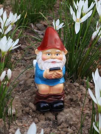 Funny Toilet Garden Gnome – Hilarious Resin Statue Of Gnome Sitting On Toilet With Phone, Whimsical Outdoor Decor For Lawn, Yard, Or Patio