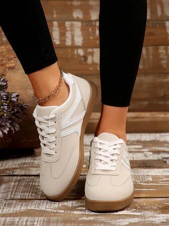 2025 Spring New Fashion Women White Skateboard Shoes, Breathable Casual Sneakers, Korean Ins Style