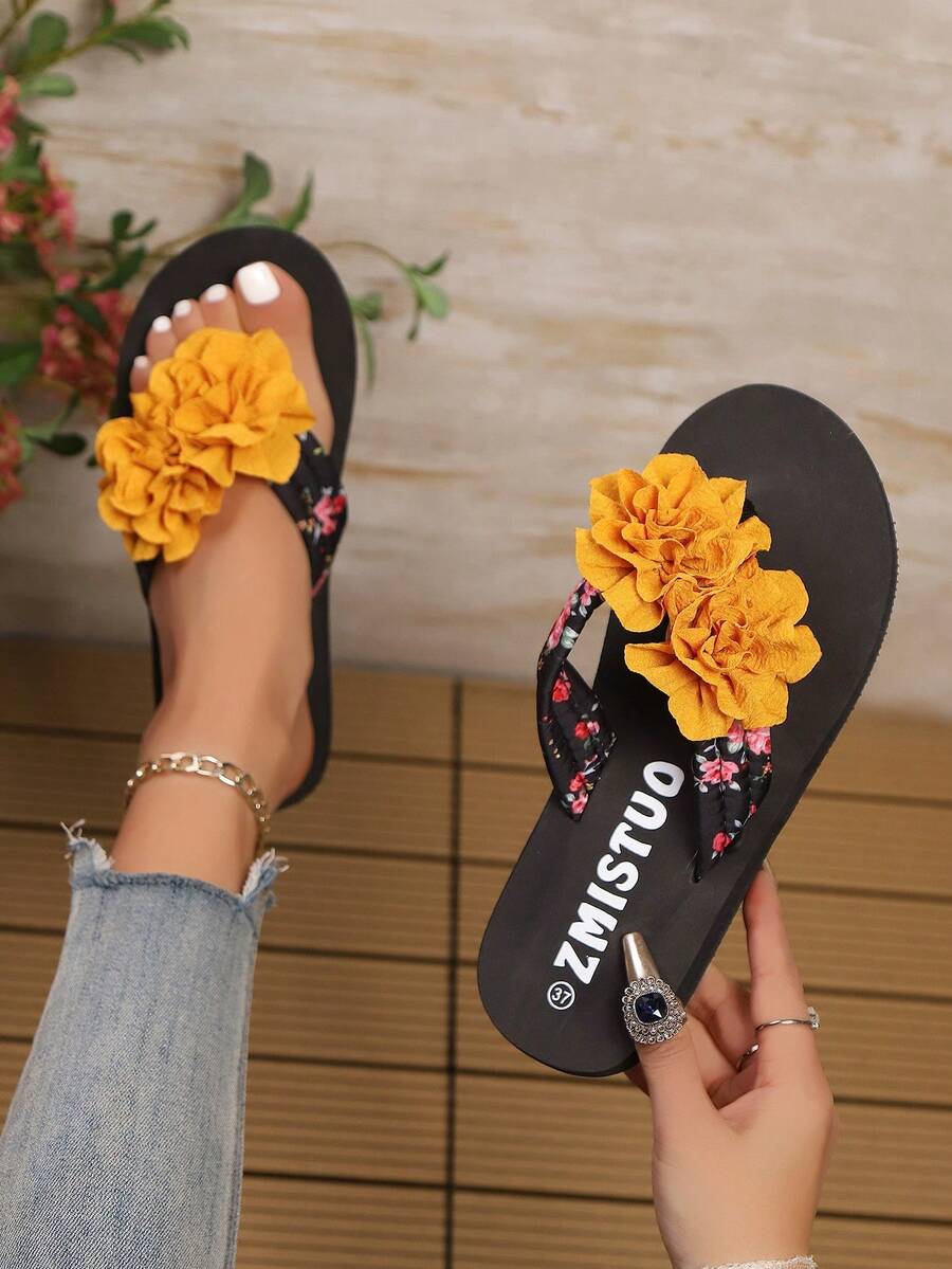 Women's Summer Flip Flops, Comfortable Soft Bottom Beach Holiday Flower Decoration Plus Size Slippers