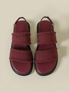 Giày sandal quai ngang đế dày, thích hợp cho hoạt động ngoài trời, đi biển, mặc thường ngày, phong cách bohemian cổ điển, đế mềm, thoải mái, đa năng, thanh lịch, nhẹ, thoáng khí, phối lưới dệt tua rua, gót đế xuồng, đế mềm, mẫu mới cho mùa xuân/thu 2026, mũi tròn, màu đỏ kẹo ngọt, sandal La Mã quai ngang, cỡ lớn dành cho nữ 41-43. - Màu Đỏ Sâu - Xem 6