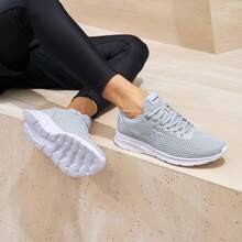 XTEP Men's Blade Series Spring New Product Breathable, Elastic, Comfortable Running Shoes Lightweight Men's Running Shoes 879219117607 - Light Gray - View 8