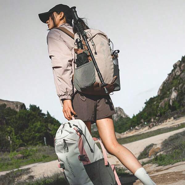 Lightweight Outdoor Sports Hiking Backpack, Waterproof Trekking Rucksack For Men & Women, Large Capacity Camping Daypack