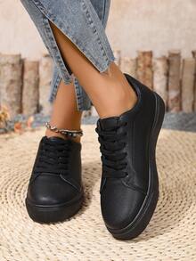 Fall/Winter Plus Size Women Black Casual Sneakers, School Shoes, Fashion Lace-Up Trainers, Flat Platform Versatile Sporty Shoes (Please Order One Size Up As The Shoes Run Small)