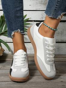 女士夏季轻便软底防滑休闲平底拼色户外运动鞋，适合春秋季