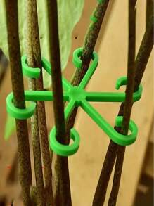 8pcs (4 Large & 4 Small) Plant Support Cages, Plastic Trellis Climbing Hooks, Reusable Indoor/Outdoor Plant Climbing Frame, Flower Holder Grid Growth Accessories, Home & Living | Outdoor & Garden | Plant Stands | Protectors | Plant Cages & Stands (Random Color & Style)
