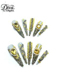 10件套纯手工按压式指甲。法式水钻。蓝色渐变晕染。满满的水钻。黄色水钻。精致微光渐变。3D立体雕刻。散发奢华气息。用途广泛。风格独特。可反复佩戴。美甲用品 指甲 - 彩色 - 查看 1