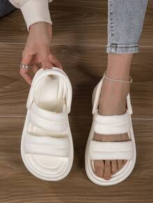 1 Pair Teenage Comfortable Fashion Casual Lightweight Foam Slippers, Suitable For Summer - White - View 1