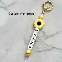 1pc Customized Personalized Silicone & Wood Keychain, Name Tag Key Chain, Mother's Day/Girl's Gift/Graduation/Teacher's Day Gift,School Supplies,Back To School,School Gift,For Office,For School,For Classroom,For Teacher Gifts,For University,For Colleague,For Dorm Rooms,For Teacher,For Boys And Girls,For Teenagers,Junior High School Students,Middle School Students,High School Senior High School Students,College Students,University Students,Freshman,Sophomore,Underclassmen, Colorful,Cute,Adorable,Funny,Kawaii,Y2K,Stylish,Unisex,Casual,Custom,Personalized,Unique,Customized,Ideal Gifts For Him,Ideal Gifts For Her,Her,Boyfriend,Girlfriend,Family,Friends - Silicone Daisy Keychain - View 20