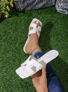 French Slippers Summer Outdoor Stylish Minimalist Versatile New Casual Low Platform Strap Beach Sandals