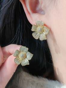 1 Pair Luxury Cubic Zirconia Stud Earrings, Suitable For Wedding Anniversary, Party Jewelry, Mother's Day, Valentine's Day Gift, Retro Chic And Elegant Design
