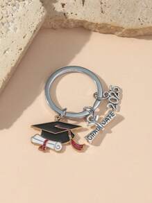 1 Pc Unisex 2025 Graduation Season Metal Keychain, Cute Alloy Oil Drop Bachelor's Cap, Commemorative Graduation Ceremony Gift Pendant Keychain, Women's Fashion Keychain, Cute Keychain, Funny Keychain, Women's Gift, Men's Keychain, Men's Accessories, Women's Accessories, Graduation Gift Car Accessories Bag Charm School Goth Y2k