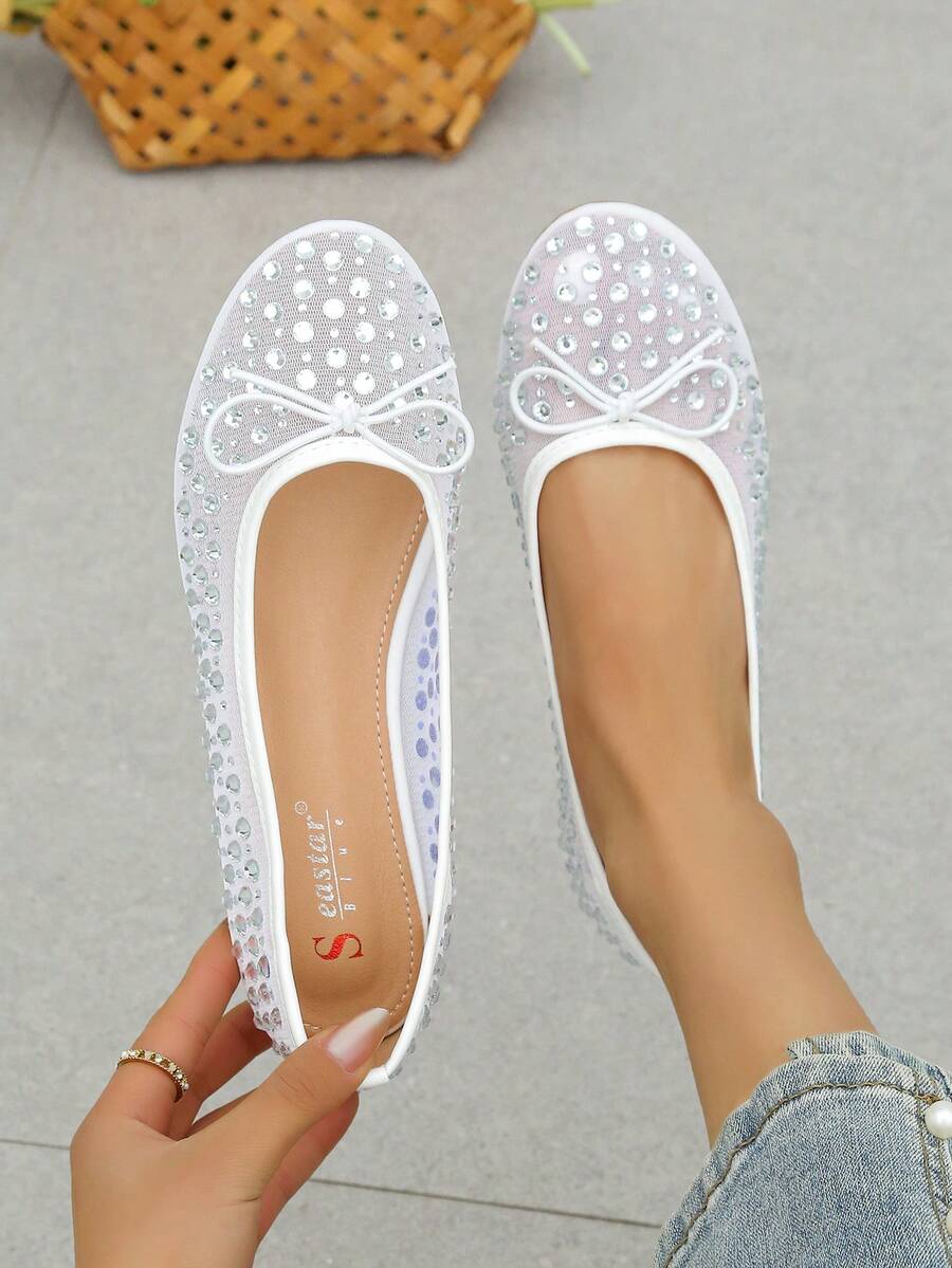 Women's Flat Shoes With Fashionable Sexy Rhinestone Bow Design - White - View 1