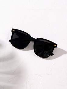 2 Pairs Of European And American Fashion Glasses For Boy And Girl, Suitable For Outdoor Shade And Beach Decorative Mirrors