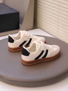 New Fashionable Casual Sneakers For Men, Women, Kids, Versatile Matching Footwear