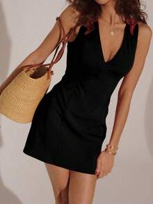 女士夏季V领无袖短裙，优雅