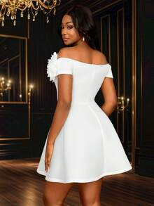 Vestido corto mini sin tirantes de flores 3D aplicadas en blanco para mujer - Vestido de novia, vestido de graduación