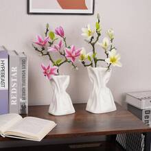 Nordic Style White Vase - Asymmetrical Wrinkled Fabric Bag Design, Suitable For Decorating With Dried Flowers And Fresh Flowers, Suitable For Outdoor, Living Room Decorative Tabletop Accents