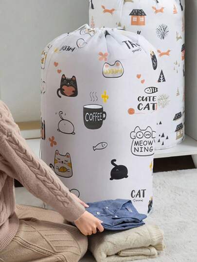 1 pezzo Borsa di stoccaggio cilindrica con cordino di grande capacità, borsa di stoccaggio con stampa a cartoni animati colorati, adatta per camere da letto e armadi domestici, antipolvere, salvaspazio e borsa di stoccaggio durevole per vestiti, trapunte, borsa di stoccaggio salvaspazio, borsa di stoccaggio, borsa di stoccaggio multifunzionale, borsa di stoccaggio di grande capacità