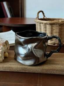 This Dark Butterfly Style Cup Has A Unique Design. With A Dark Tone, The Cup Body Features A Butterfly Relief, Embodying The Aesthetic Of Dark Beauty. The Material May Be Ceramic, Processed To Have A Metallic Luster. The Asymmetrical Cup Body Is Paired With A Curved Handle, Balancing Artistic Appeal And Comfortable Grip. Can Be Used As A Daily Drinkware Or Home Decor. Back To School