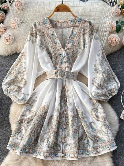 Vestido corto de mujer de manga larga, vestido con decoración de botones, estampado bohemio en el bajo, escote en V, para otoño e invierno, falda corta