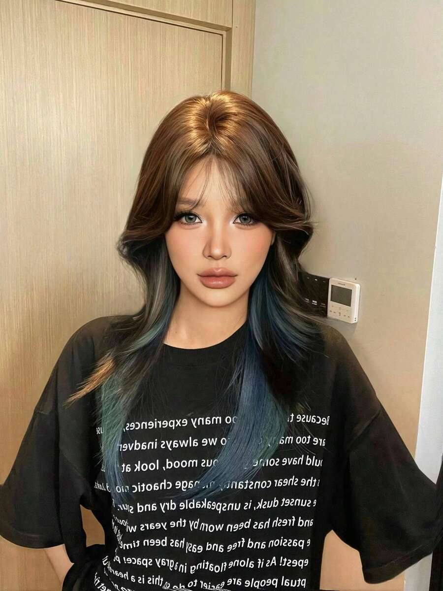 1 Piece Of Dyed Blue Synthetic Heat-Resistant Curly Hair, 24 Inches Long, Made Of Fiber, Suitable For Daily Use, Natural And Realistic Wig. - Blue Highlight - View 1