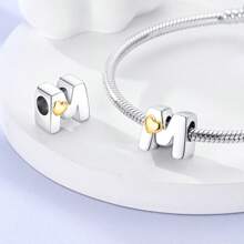 1 pieza Encantos con letra 26 caracteres alfabéticos en 3 estilos diferentes, cuentas de corazón plateadas y doradas, encantos para pulseras, collares, llaveros, cuentas para hacer joyas DIY, regalo único para amigos, familia y pareja
