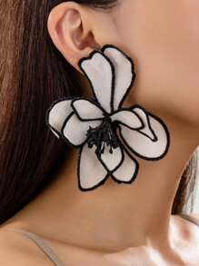 1 Pair Floral Elegant Multi-Layer 3D Fabric Earrings, Suitable For Women Everyday, Holiday And Party Wear